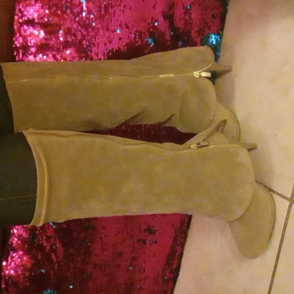 Babyphat Boots - Picture 3 of 5